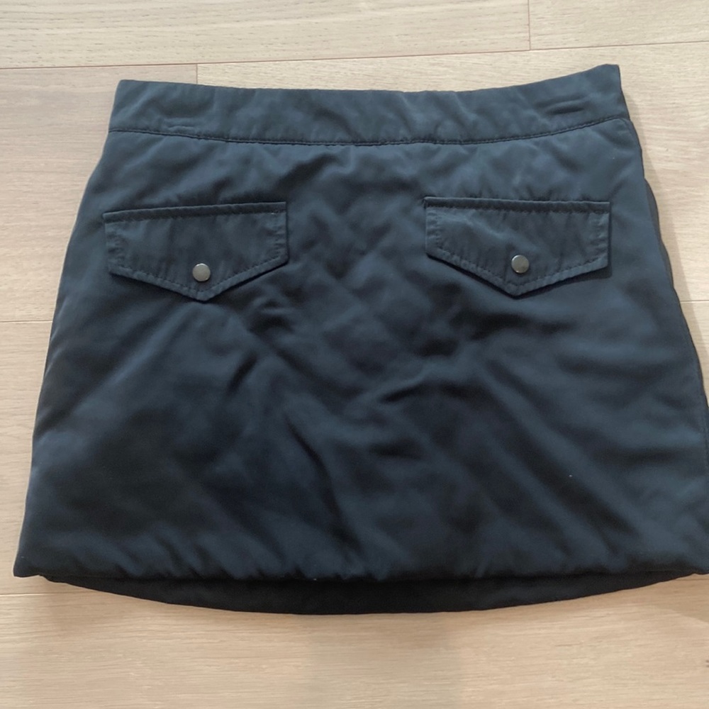 Super comfy and cute mini black skirt!